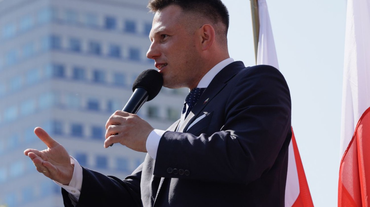 Mentzen ma propozycje dla Kaczyńskiego. "Omówmy to". Sławomir Mentzen chce rozmawiać z Kaczyńskim. Chodzi o rząd techniczny.