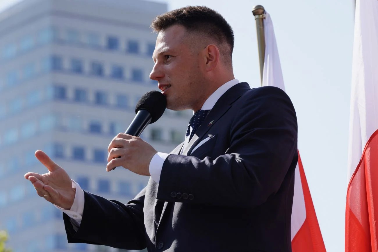 Mentzen ma propozycje dla Kaczyńskiego. "Omówmy to". Sławomir Mentzen chce rozmawiać z Kaczyńskim. Chodzi o rząd techniczny.
