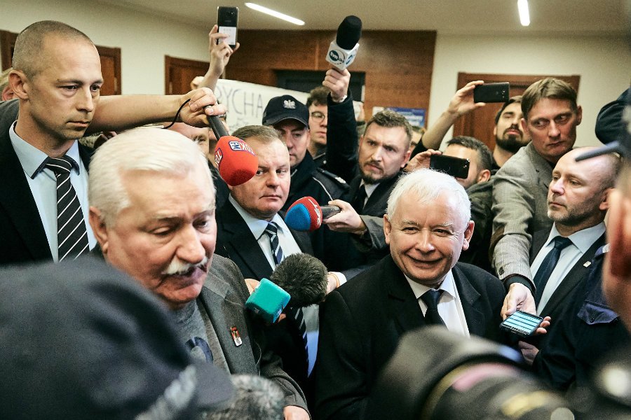 Lech Wałęsa i Jarosław Kaczyński w gdańskim sądzie. Proces lidera PiS przeciwko historycznemu przywódcy "Solidarności" dotyczy słów Wałęsy na temat rzekomej odpowiedzialności Jarosława Kaczyńskiego za katastrofę smoleńską.