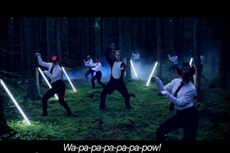 Ylvis - The Fox podbija internet. Piosenka o lisie miała ponad 11 mln wyświetleń w tydzień. Nowy Gangnam Style?
