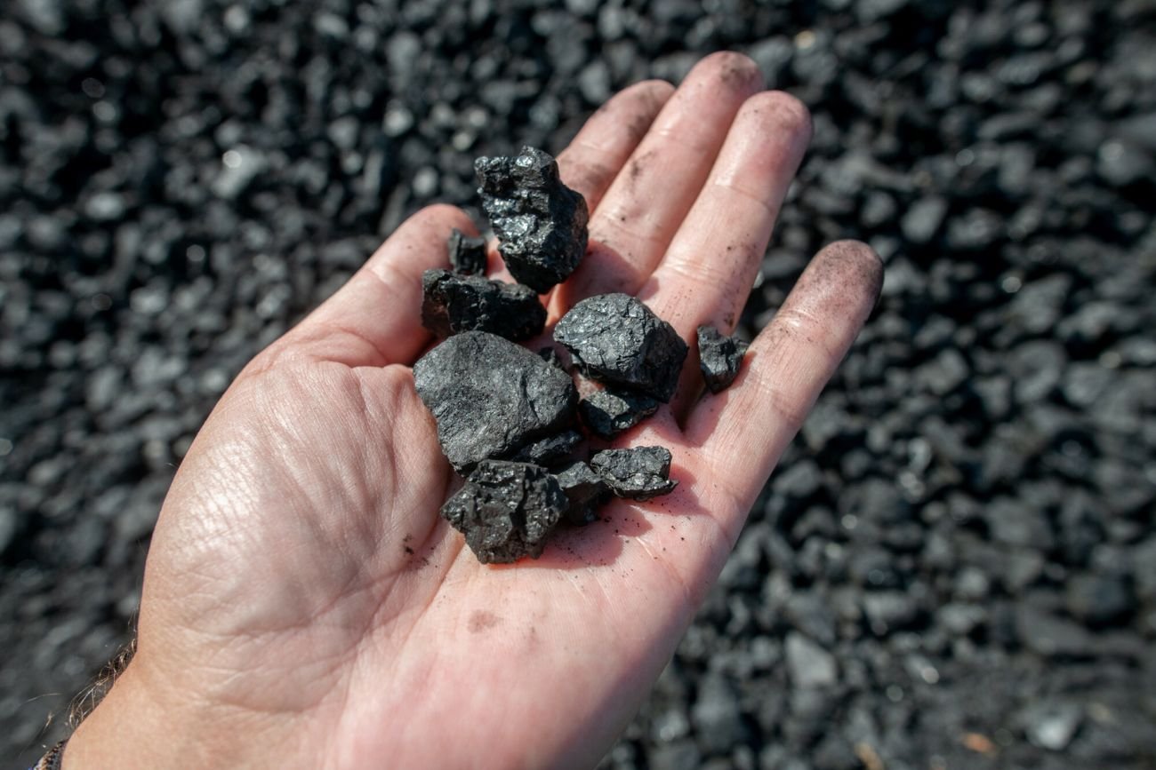 Węgiel.