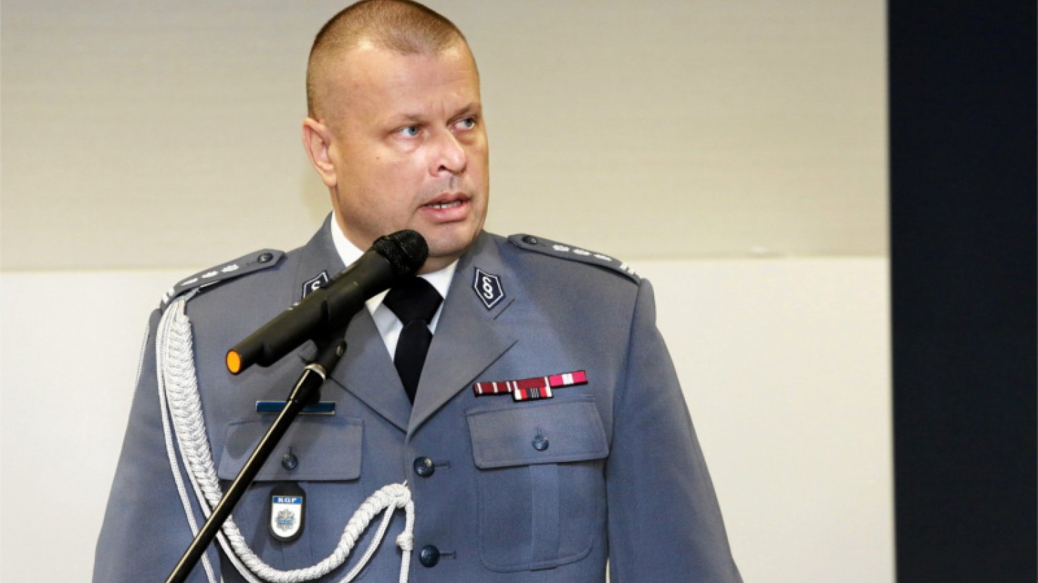 Były Komendant Główny Policji Zbigniew Maj opowiadał w czwartek o zatrzymaniu przez Centralne Biuro Antykorupcyjne i odniósł się do stawianych mu zarzutów.