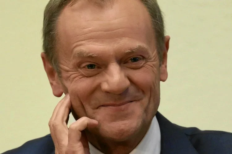 Donald Tusk znowu podbił internet swoim zdjęciem z domowego zacisza.