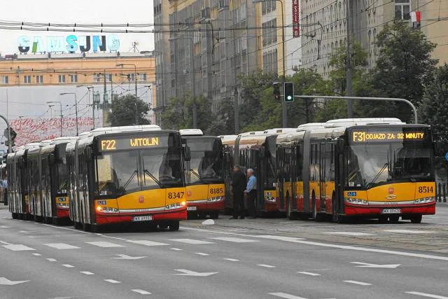 Po Warszawie będą jeździć autobusy z darmowym Wi-Fi