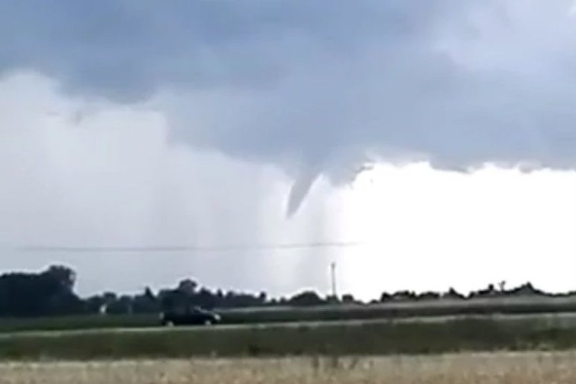 Pod Wyszogrodem wystąpiła silna trąba powietrzna.