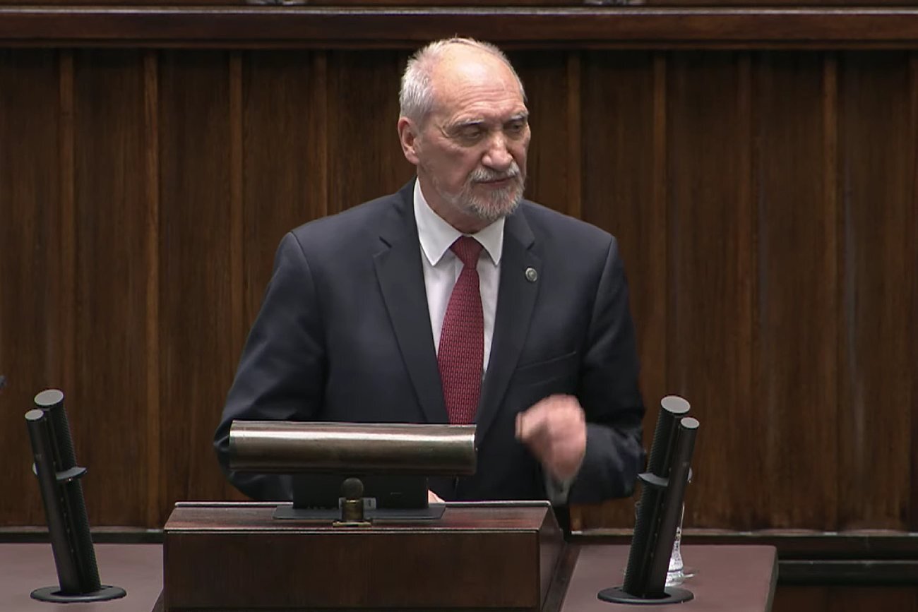 Antoni Macierewicz mówił o "zbrodni smoleńskiej"
