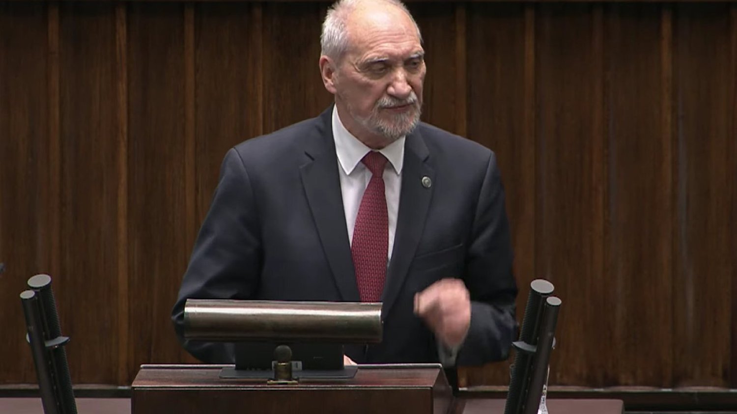 Antoni Macierewicz mówił o "zbrodni smoleńskiej"