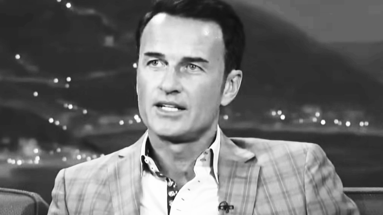 Nie żyje Julian McMahon. Gwiazdor filmu Marvela zmagał się z poważną chorobą Julian McMahon nie żyje. Gwiazdor Marvela i "Czarodziejek" miał 56 lat