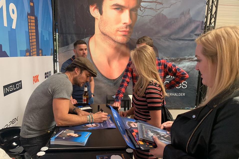 Największe kolejki były do gwiazdy "Pamiętników wampirów" - Iana Somerhaldera