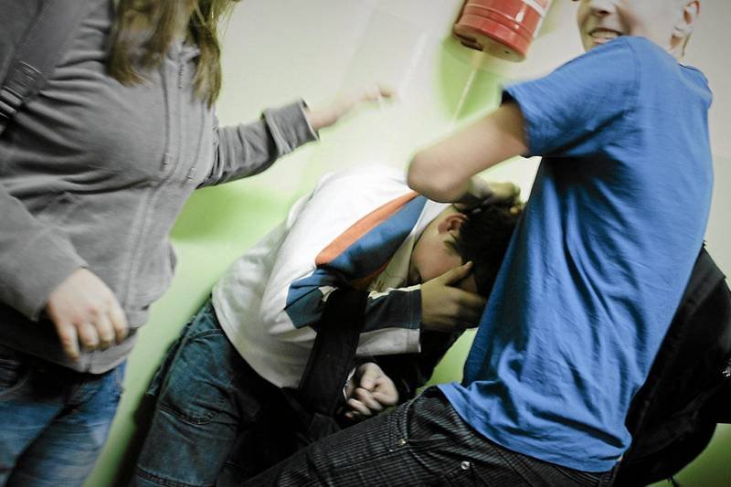 Gimnazjaliści biją się na przerwie