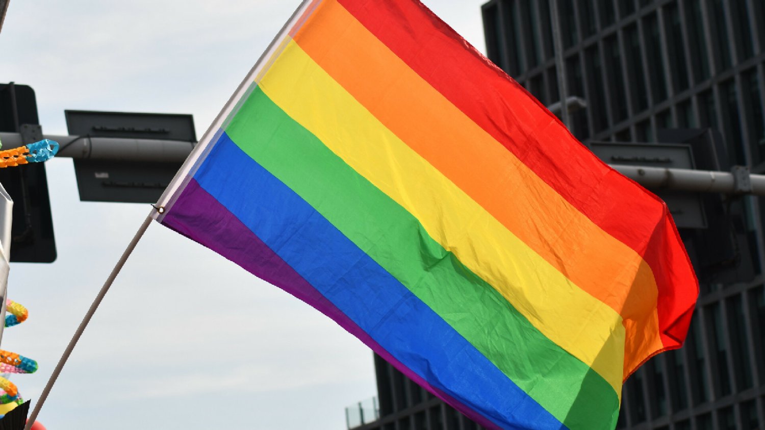 Grecja. Małżeństwa LGBT i adopcja dzieci przegłosowane przez parlament.