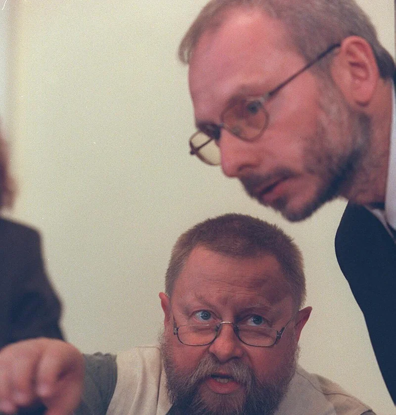 Prof. Bańko z prof. Jerzym Bralczykiem.