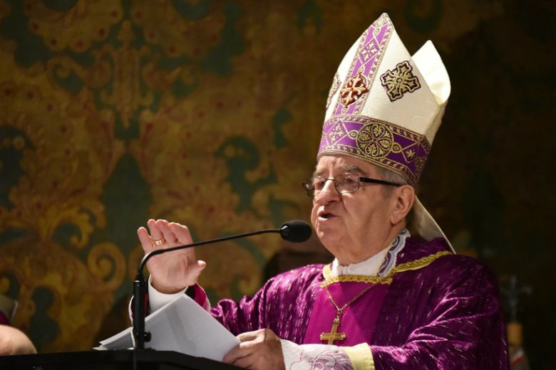 Arcybiskup Głódź podziękował na pasterce m.in. księdzu Jankowskiemu.