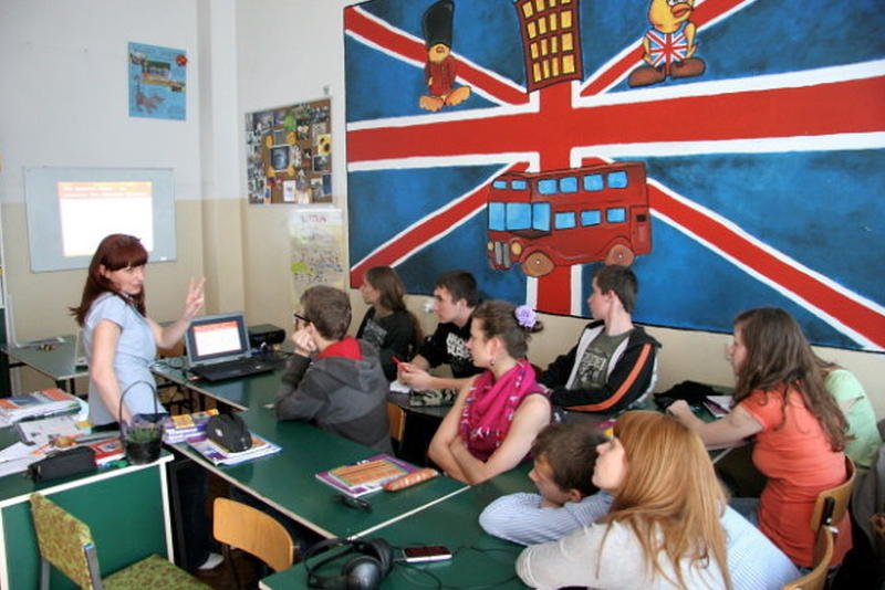 My name is... Polacy w czołówce narodów, które najlepiej znają angielski. Za nami Niemcy i Francuzi