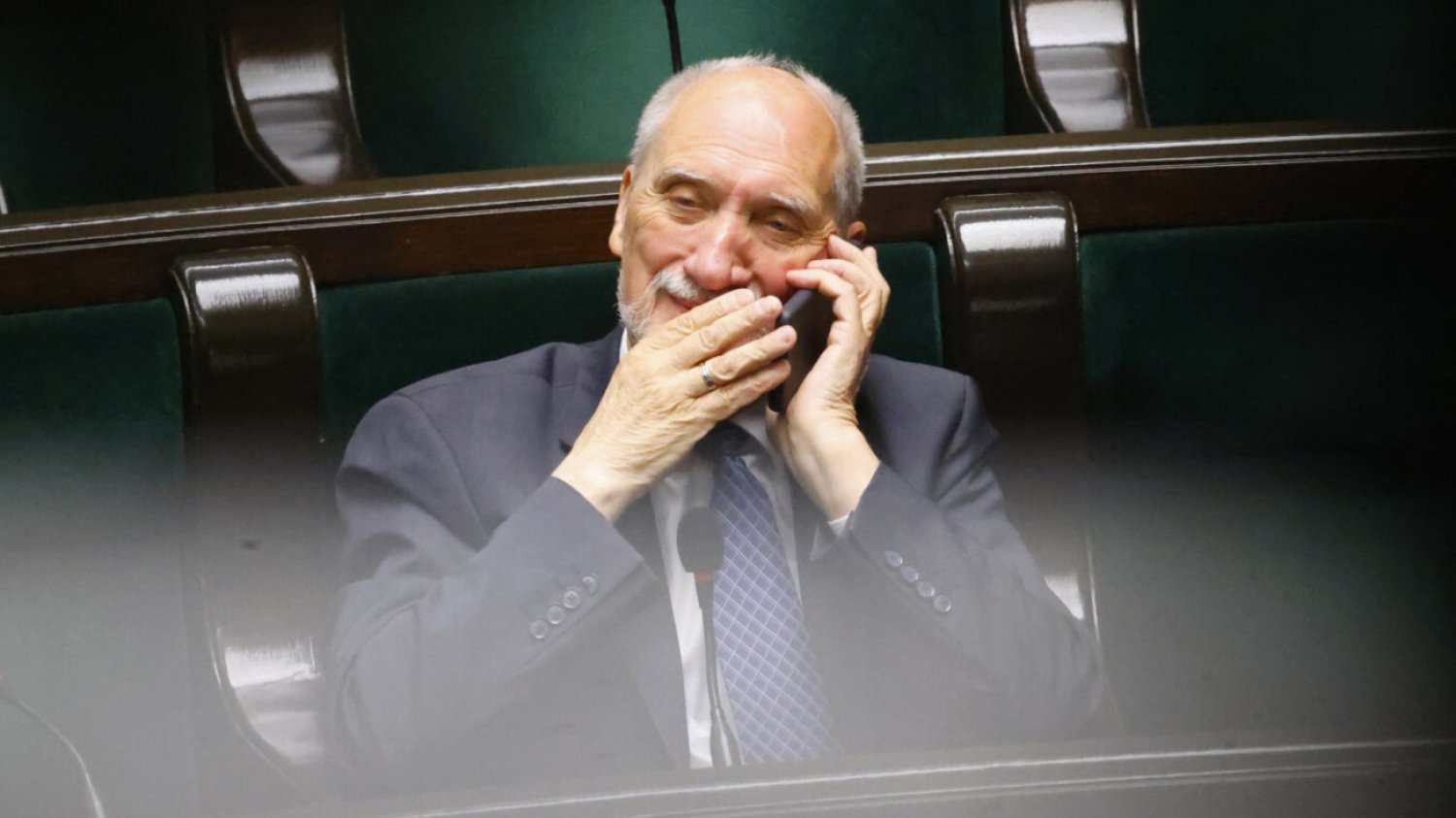 MON odpalił kolejną bombę: Jak w trakcie pandemii Macierewicz spotkał się z Rosjaninem Antoni Macierewicz