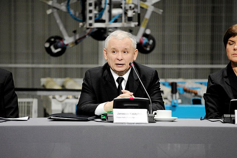 Jarosław Kaczyński podczas debaty PiS z ekspertami o rynku pracy
