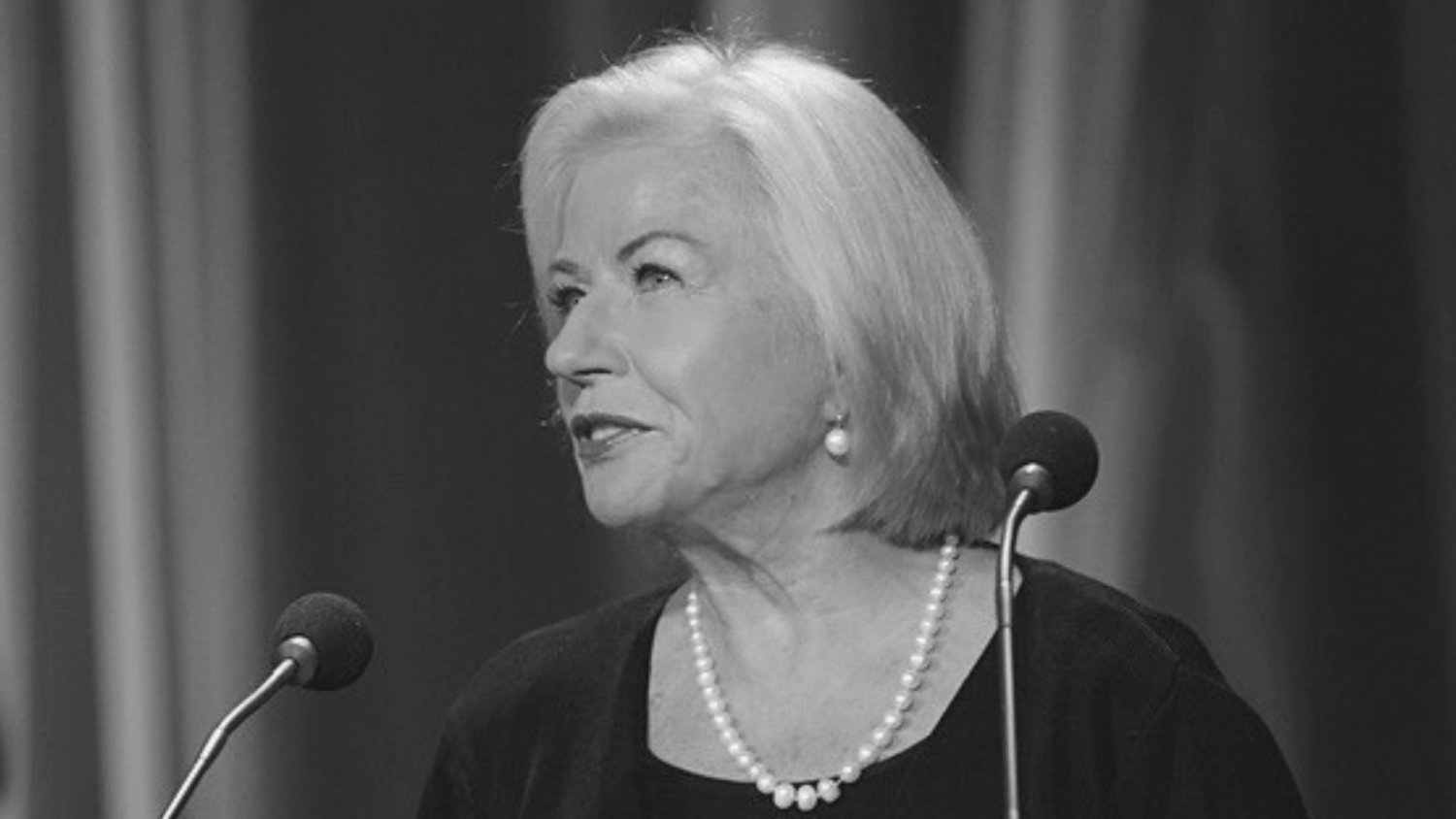 Bożena Dykiel pożegnana przez tłumy. Odczytany list od rodziny ściska za gardło