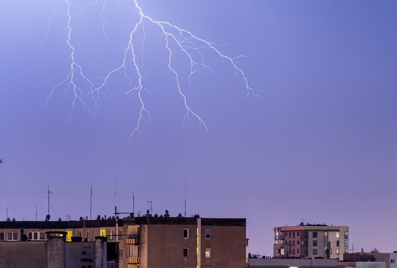 Pogoda na długi weekend. IMGW mówi o nawałnicach.