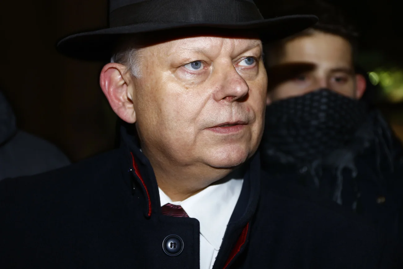 Burzliwe posiedzenie rady programowej Polskiego Radia. "Marek Suski założył kapelusz i wyszedł"