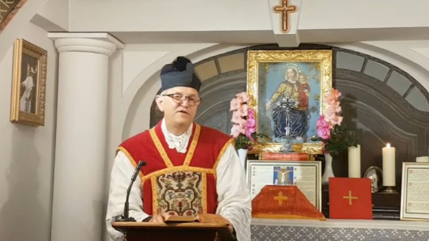 "Wygląda obrzydliwie, bo jest abażurem". Ksiądz naubliżał polskiej olimpijce podczas kazania.