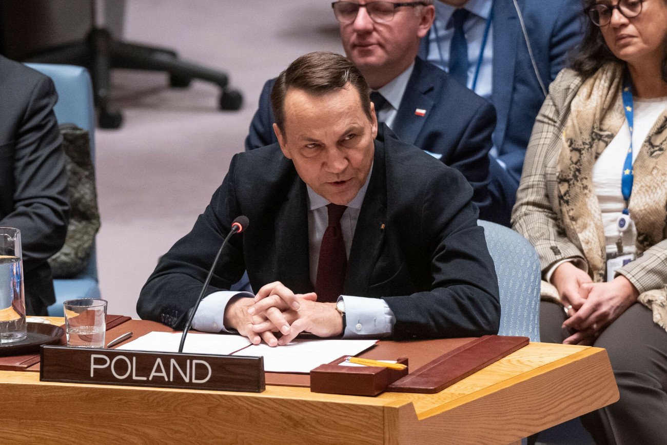 O tym przemówieniu Sikorskiego w ONZ jest głośno. "Tylko tak rozumie Kreml"