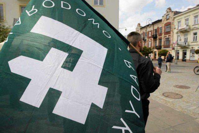 Facebook wkurzył narodowców. Będzie protest pod hasłem "STOP cenzurze", a na Twitterze pojawiły się antysemickie memy