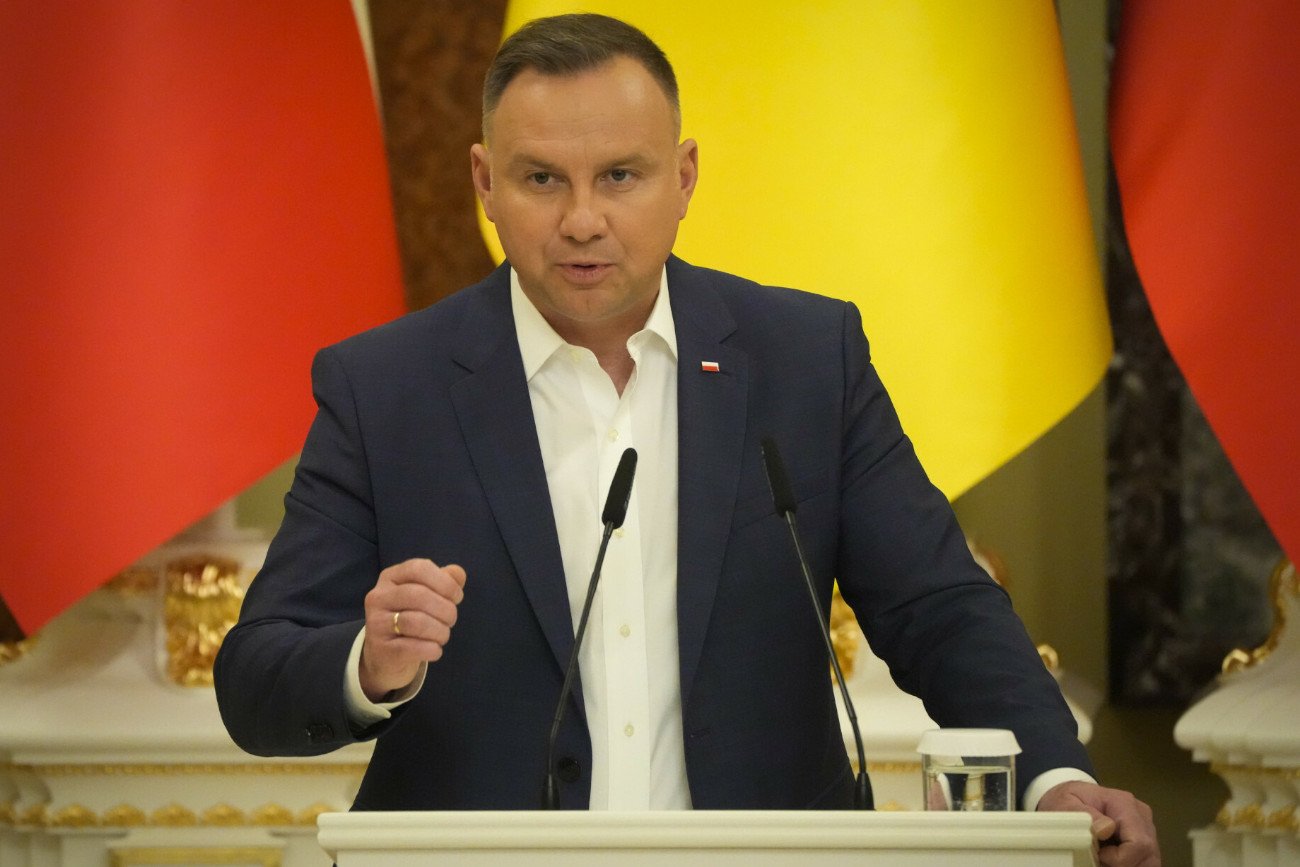 W trakcie niedzielnej konferencji prasowej w Kijowie Andrzej Duda zaapelował m.in. o pomoc Ukrainie