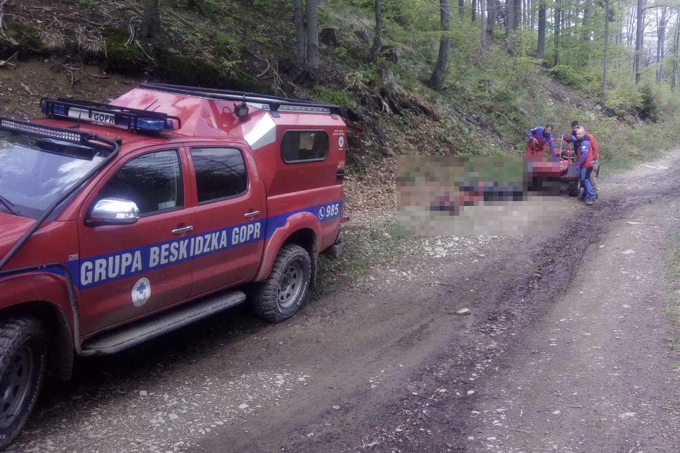 Zwłoki mężczyzny znaleziono na zboczu góry Stożek w Beskidzie Śląskim