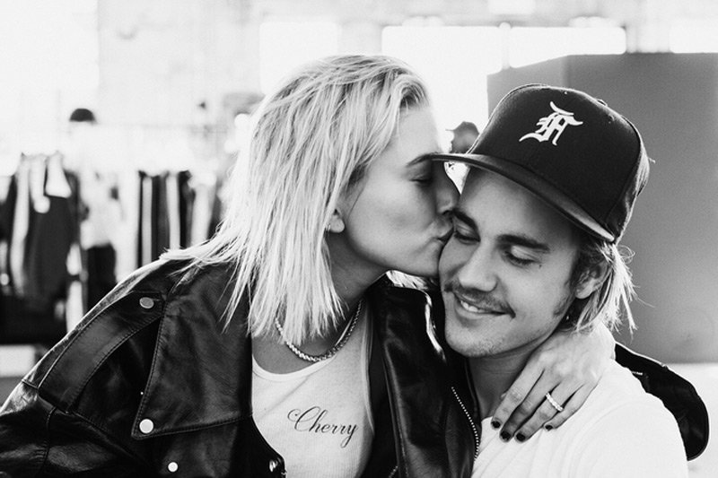 Justin Bieber wziął ślub. Jego żoną została Hailey Baldwin.