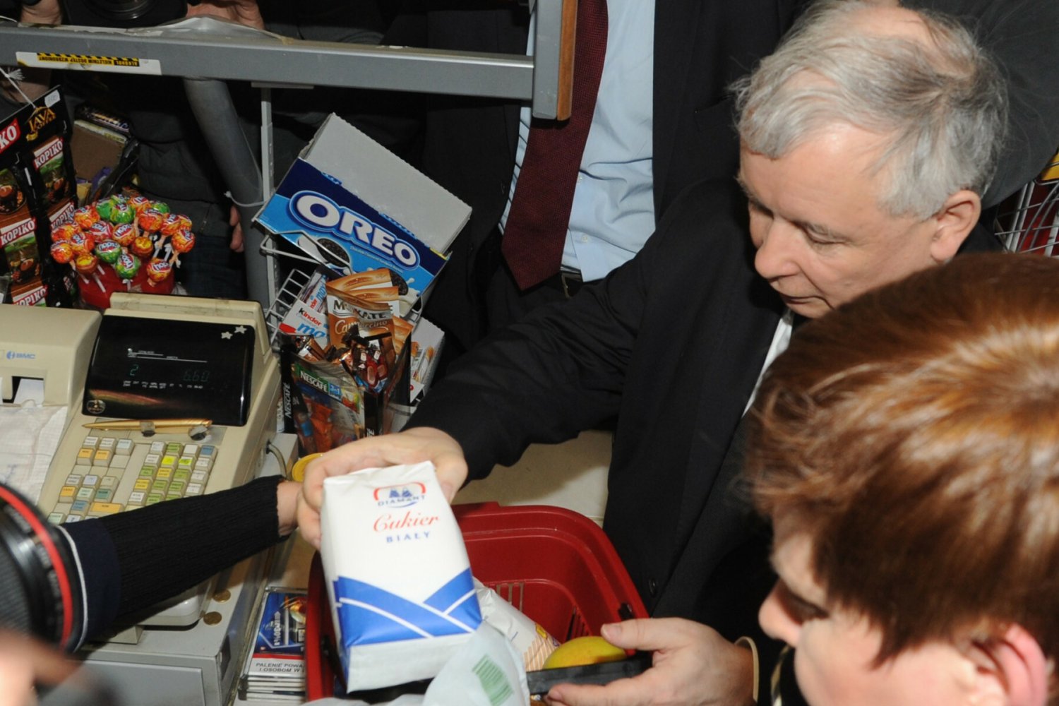 Dziennikarze "Faktu" sprawdzili, ile kosztuje tzw. koszyk Kaczyńskiego.