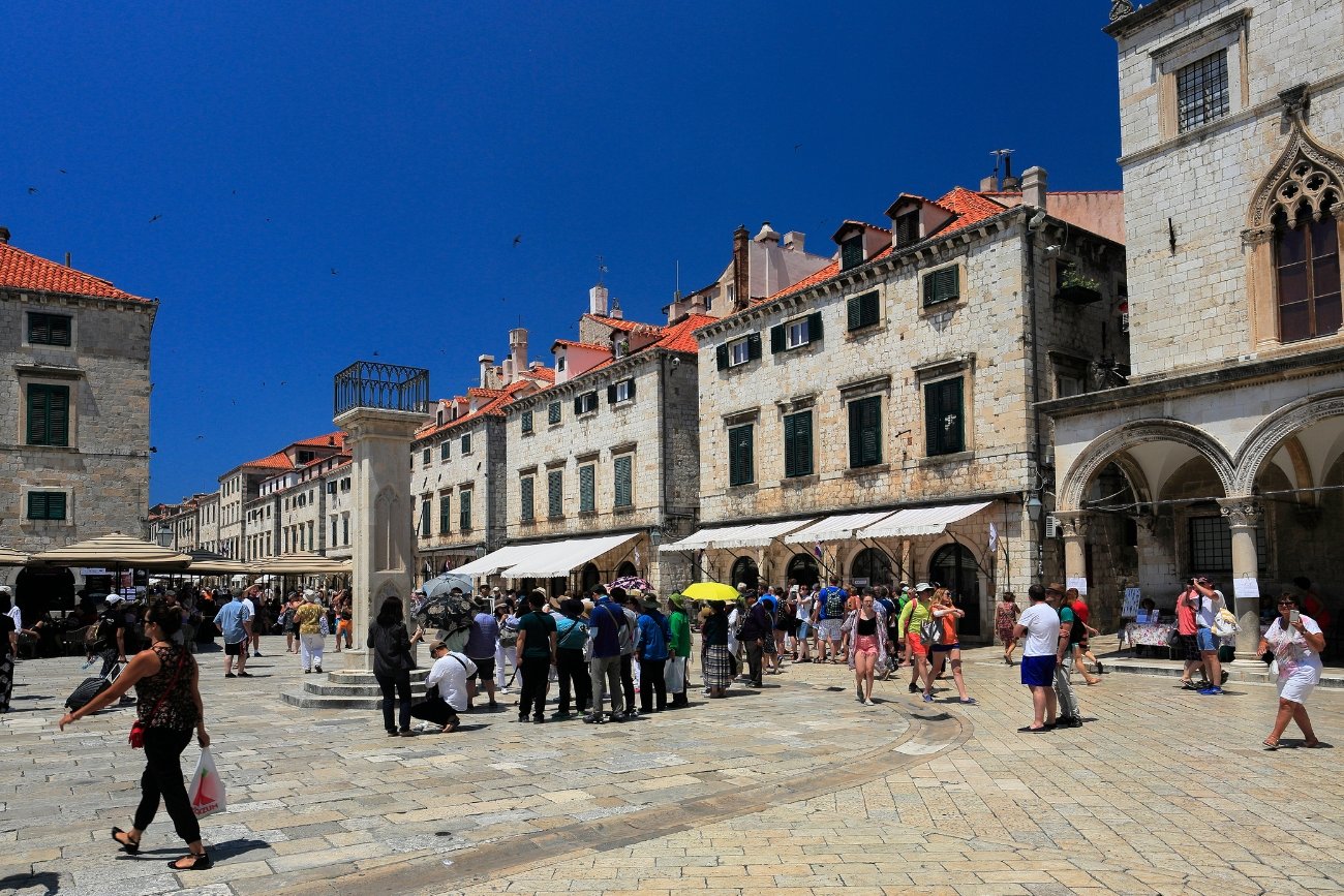 Tłumy turystów w Dubrowniku to codzienność