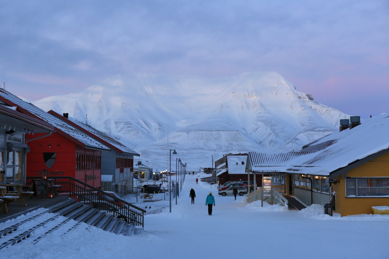 Longyearbyen to wysunięte najdalej na północ miasto na świecie.