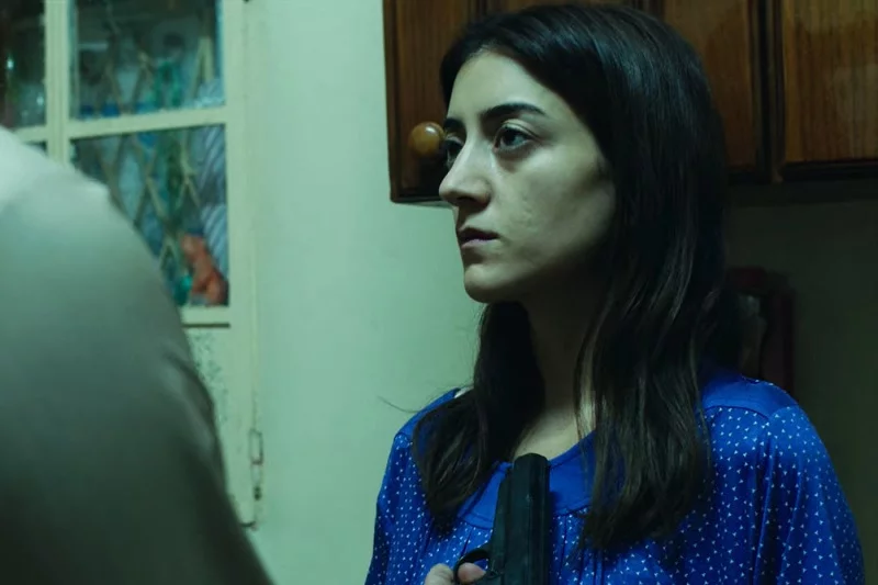 Pervin (Gizem Erdogan)
