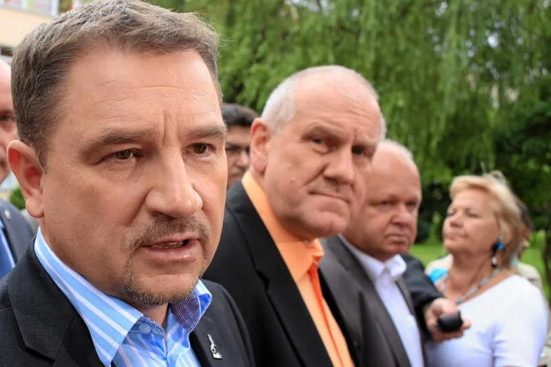 Posłowie PO ustawą uderzają w przywileje związków zawodowych. "To polityczna zemsta" – grzmi "Solidarność".