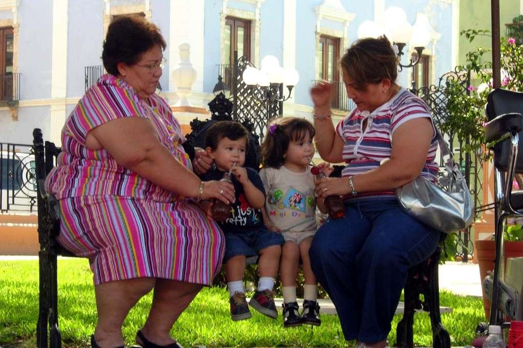 Rodzice często w dobrej wierze tuczą swoje dzieci