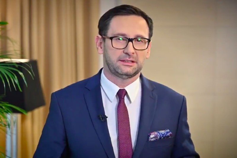 Obajtek twierdzi, że ostatnie ataki są "zakrojoną na szeroką skalę akcją".