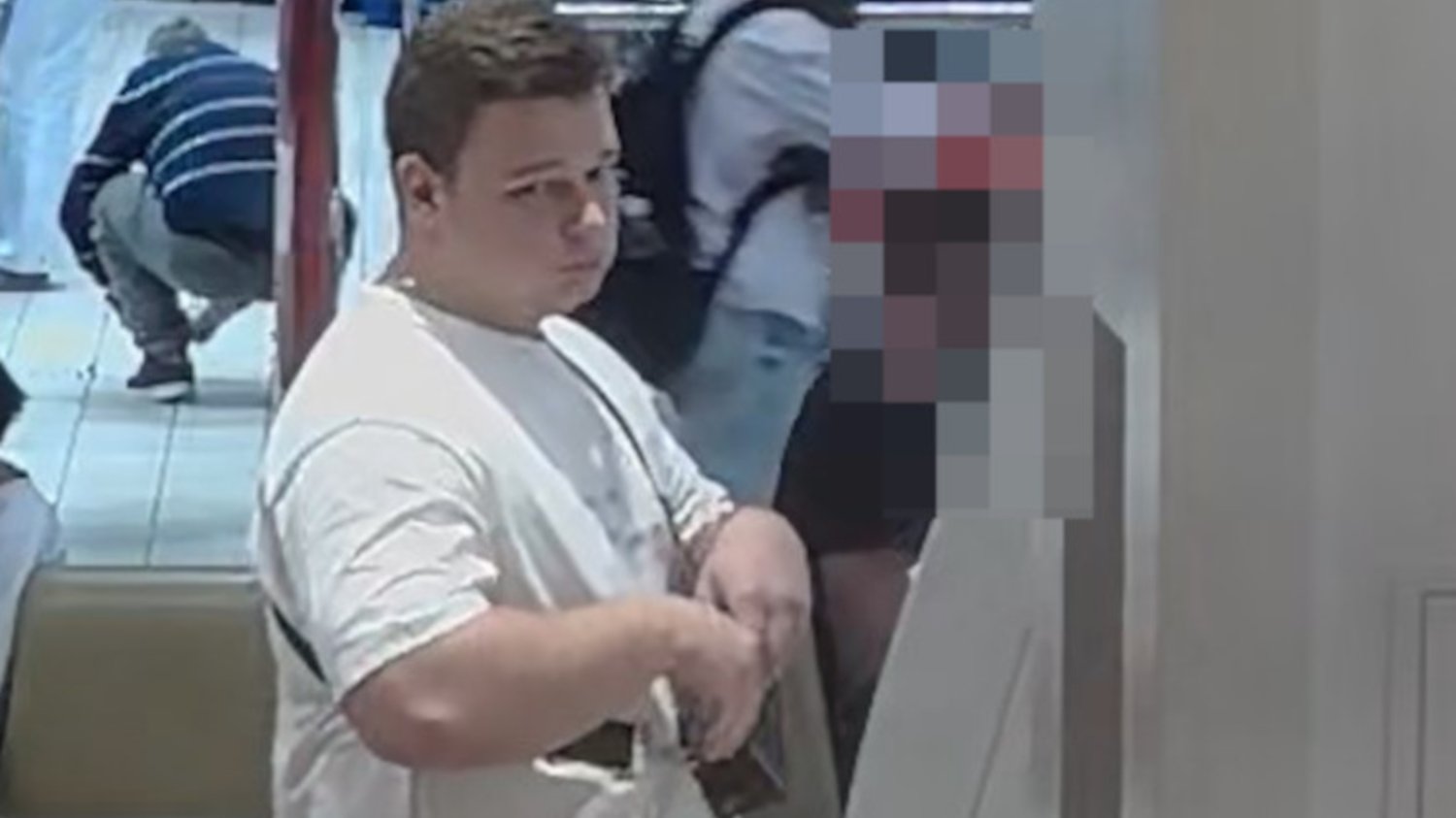 Wypłata z bankomatu na blisko 20 tys. zł. On jest na celowniku policji.