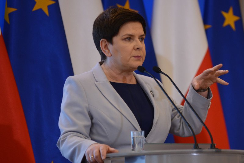Beata Szydło przedstawia nową propozycję ws. nauczycielskiego okrągłego stołu.