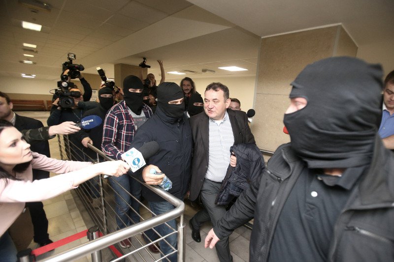 Żona Stanisława Gawłowskiego martwi się  o to, że coś może mu się stać w więzieniu.