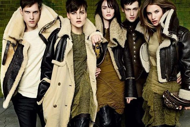 Kampania Burberry 2010, kolekcja inspirowana lotniczą kurtką B3