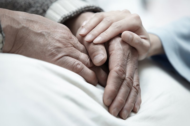 "Mój tato umiera, błagam o pomoc w dotarciu do oleju z konopii". Czytelnicy piszą, a ja nie potrafię im pomóc