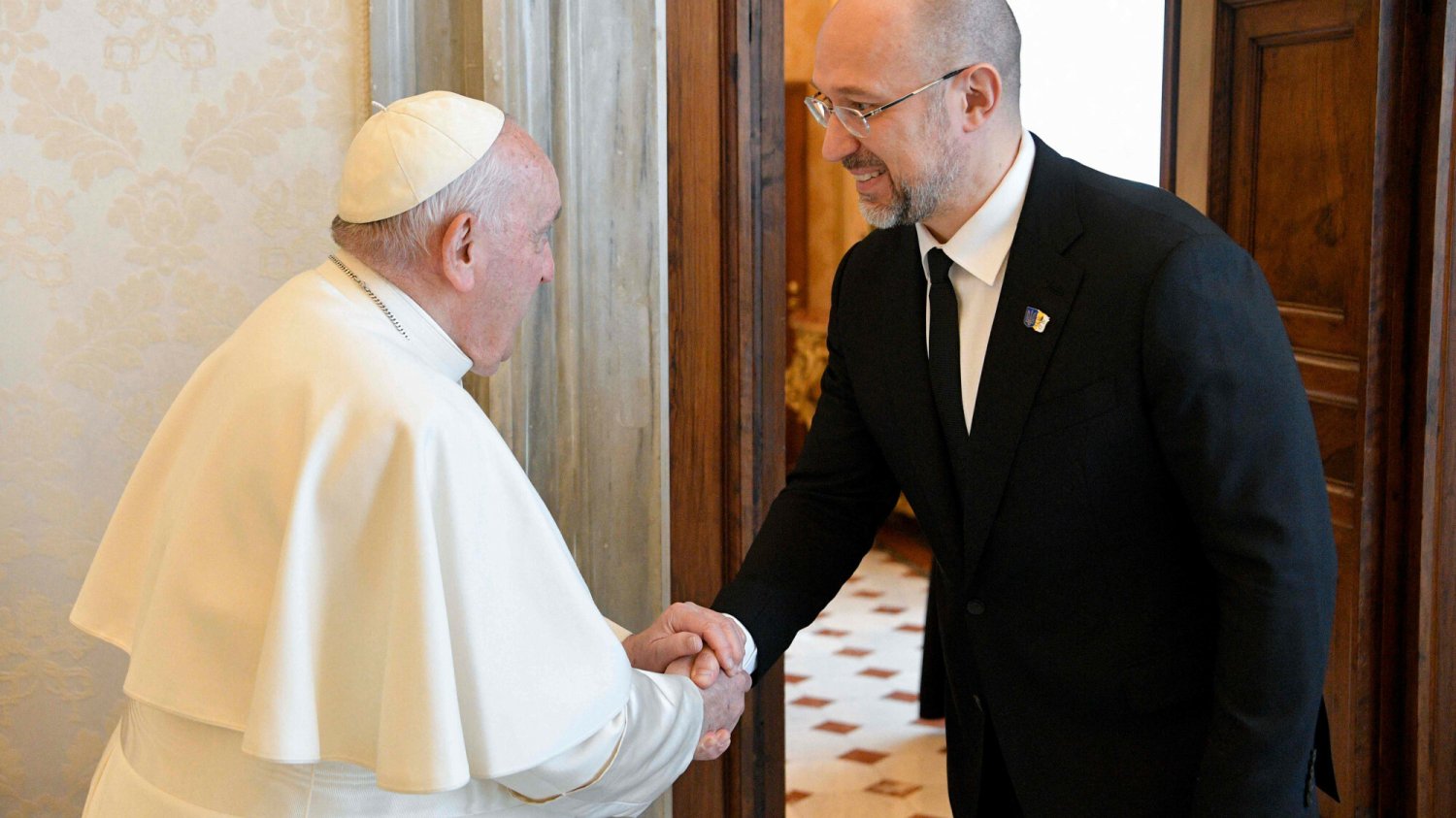 Premier Ukrainy Denys Szmyhalo na audiencji u papieża Franciszka.