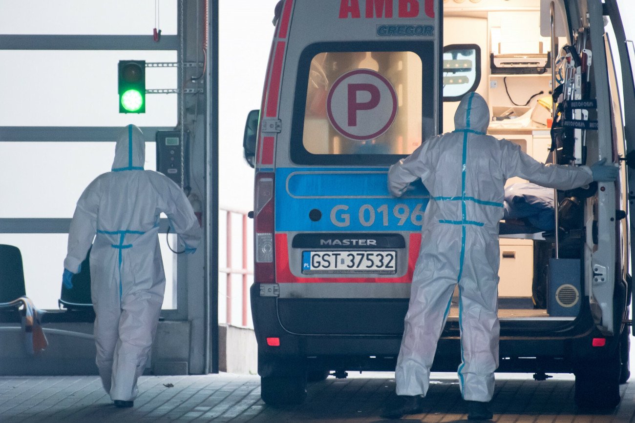 Ile zakażeń koronawirusem w Polsce 9 kwietnia 2022? Najnowszy raport MZ.