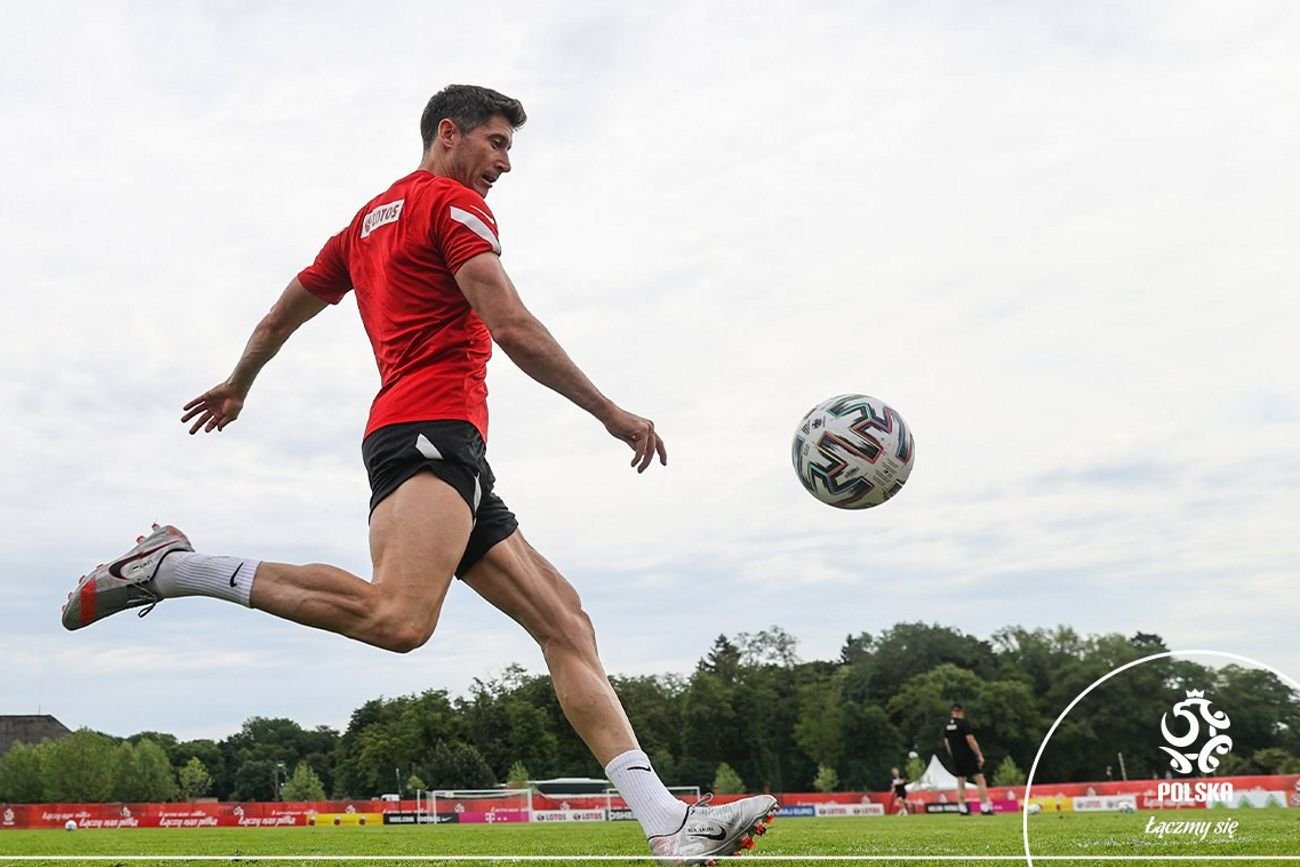 Robert Lewandowski i Biało-Czerwoni mają za sobą bardzo pracowitą sobotę