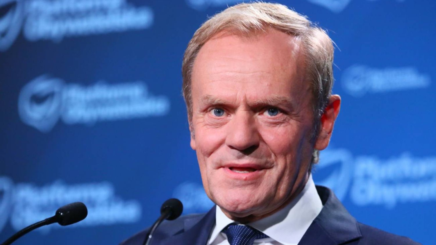 Inwigilacja polityków przez PiS. Tusk skomentował doniesienia o podsłuchach
