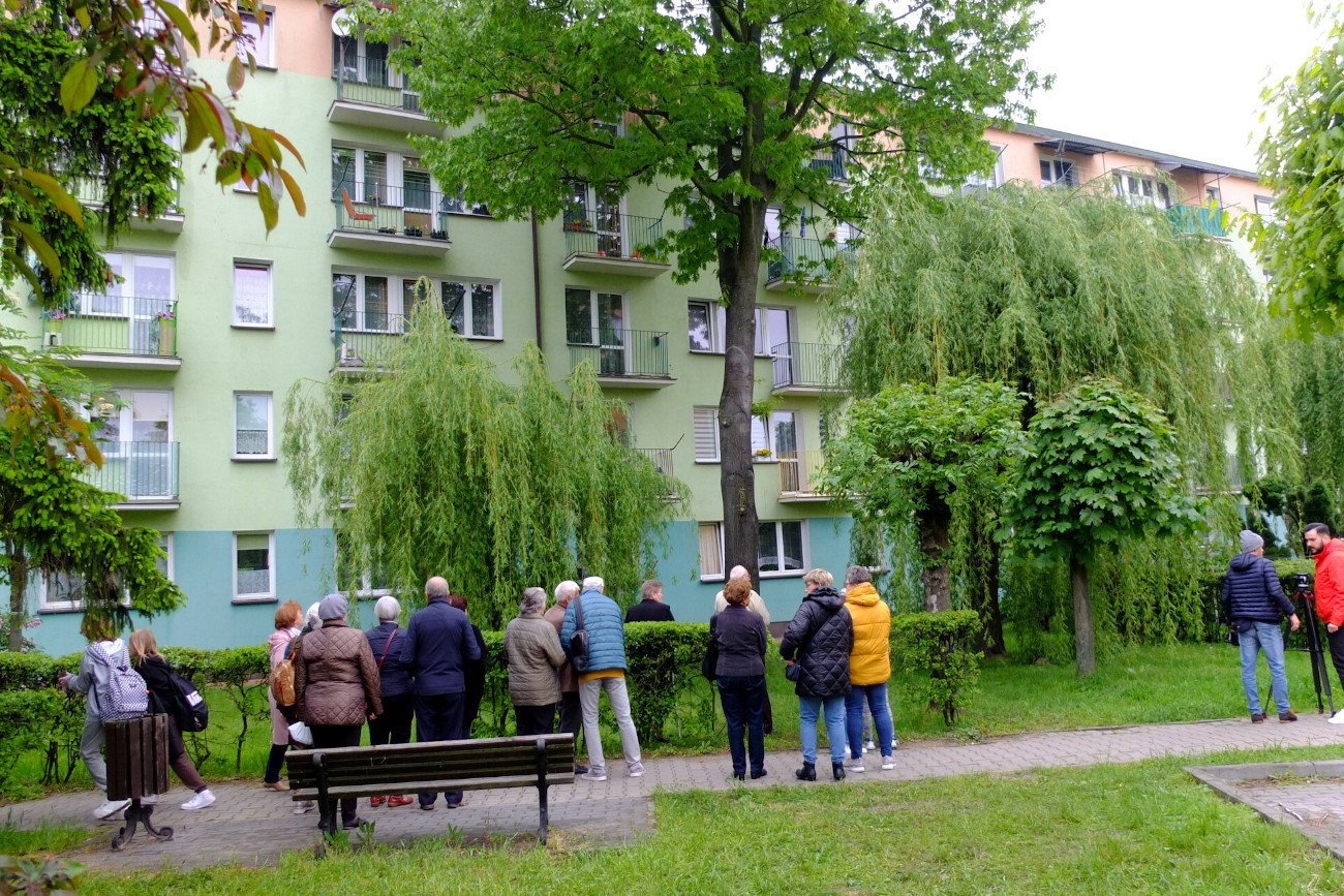 "Cud w Parczewie". Nie wszystkim mieszkańcom podoba się taka reklama miasta.