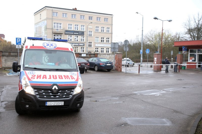 Już ponad 400 jest zakażonych koronawirusem w Polsce.