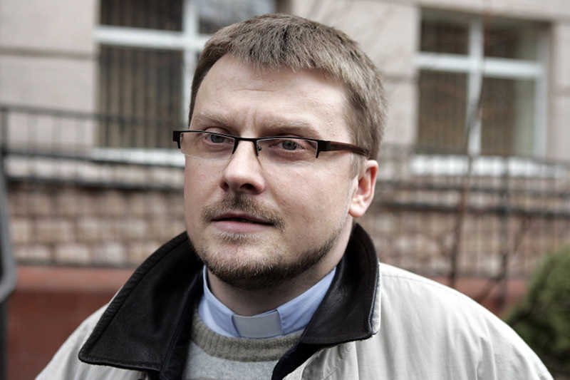 O. Marcin Mogielski, przeor klasztoru dominikanów w Gdańsku wyraża ubolewanie i zapewnia pomoc kobiecie, którą miał zgwałcić jego współbrat.