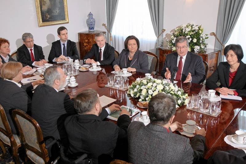 Anna Komorowska na konsultacjach z przedstawicielami klubów parlamentarnych.