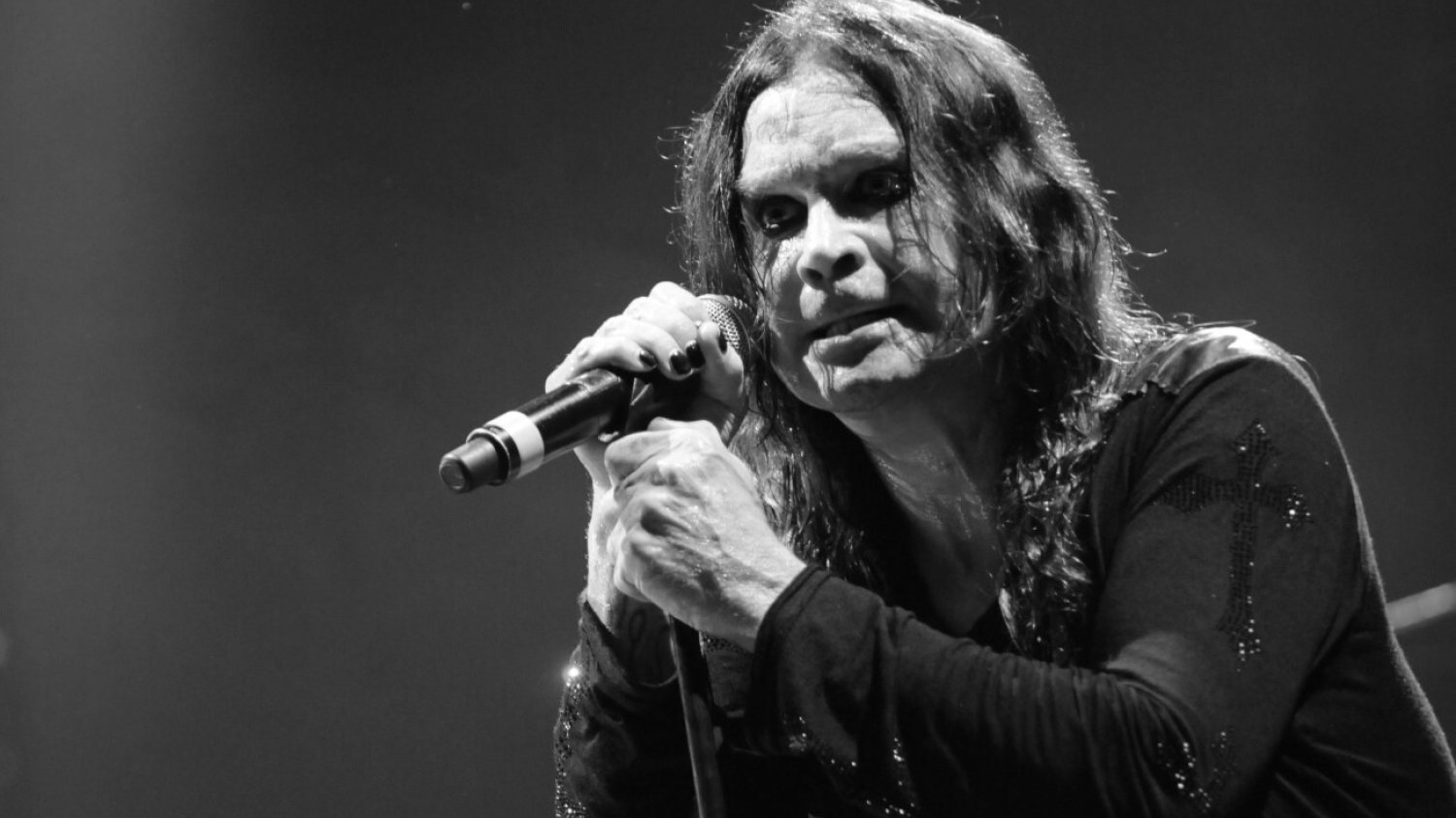 Ozzy Osbourne nie żyje. Legendarny muzyk zmagał się z poważną chorobą Ozzy Osbourne nie żyje. Legendarny muzyk miał 76 lat